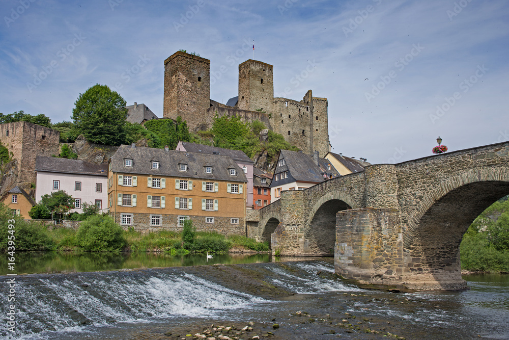 Blick auf Burg Runkel