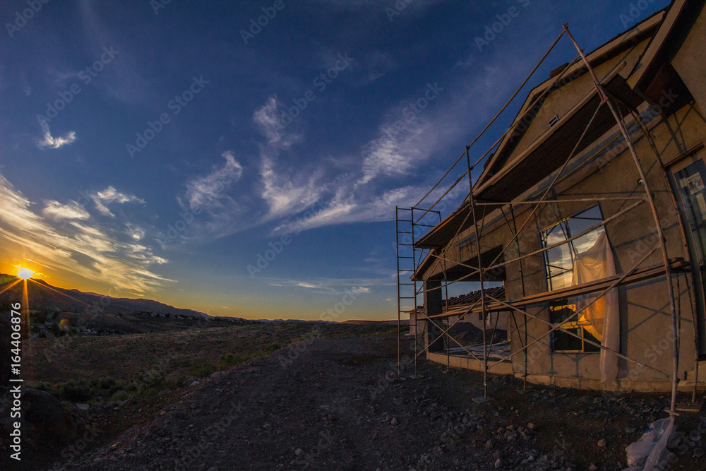 Obraz premium Building a sunset