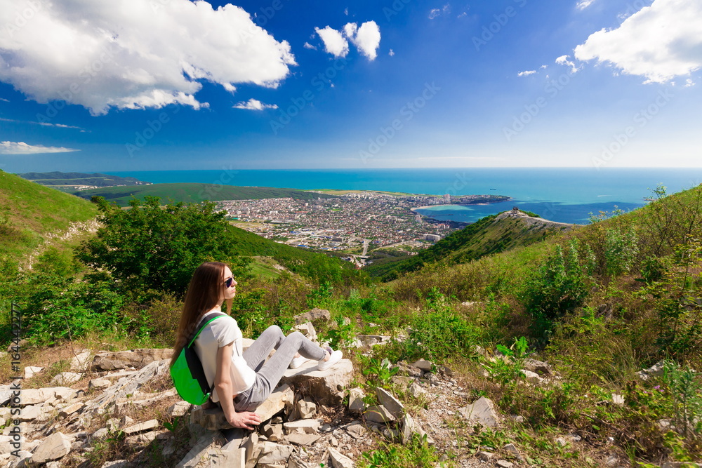 Naklejka premium Mountain sea summer. Back. Jeans and shirt