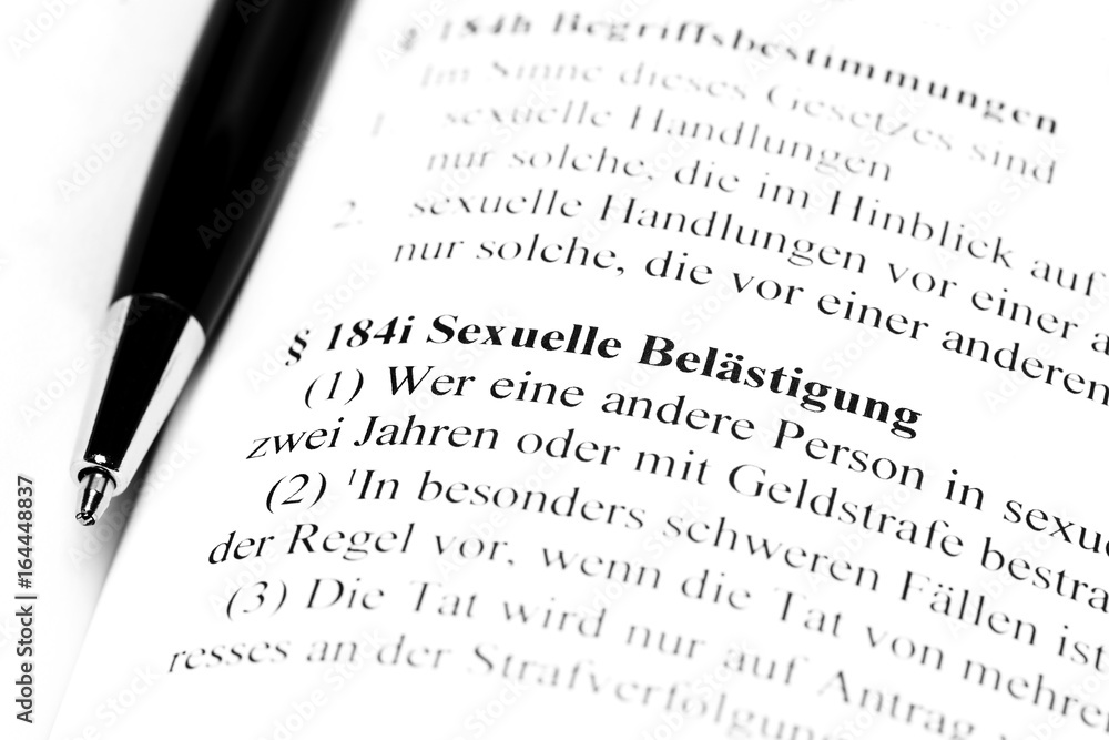 Sexuelle Belästigung Paragraph im deutschen Strafgesetzbuch Sexuelle Belästigung Paragraph im deutschen Strafgesetzbuch