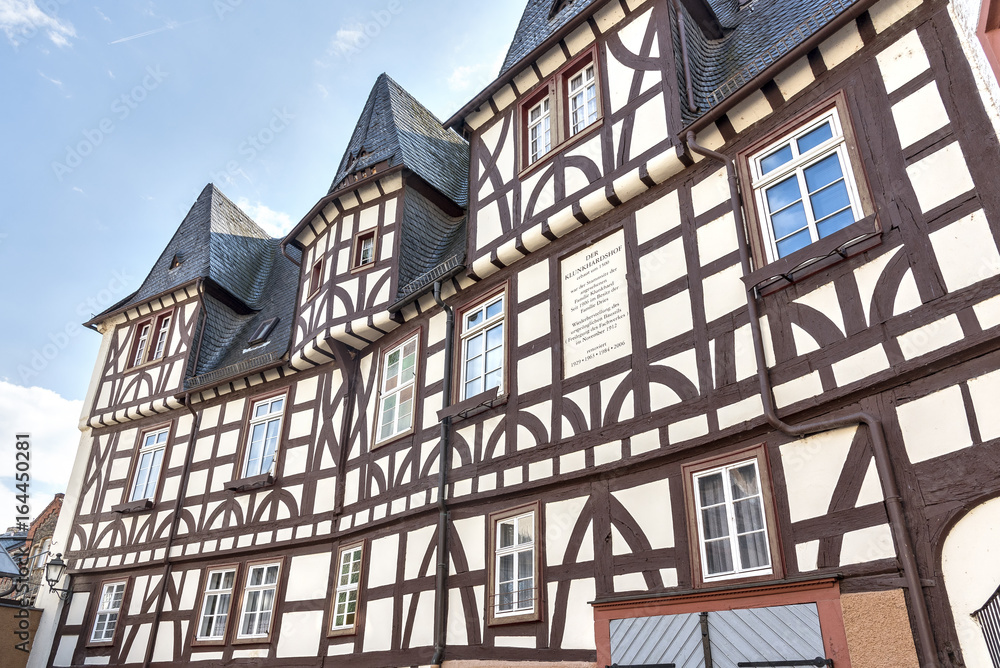 Klunkhardshof in der historischen Altstadt von Rüdesheim am Rhein