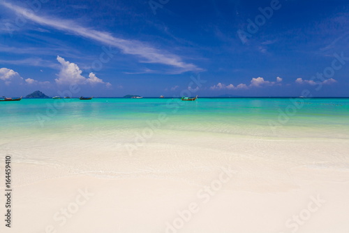 Fototapeta Naklejka Na Ścianę i Meble -  Thailand. Sea  background. White sand
