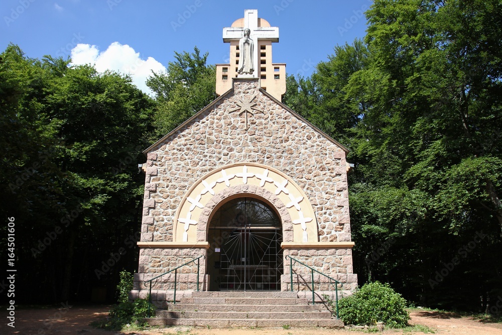 Fototapeta premium Notre Dame de Fatima - Le Cergne - Loire