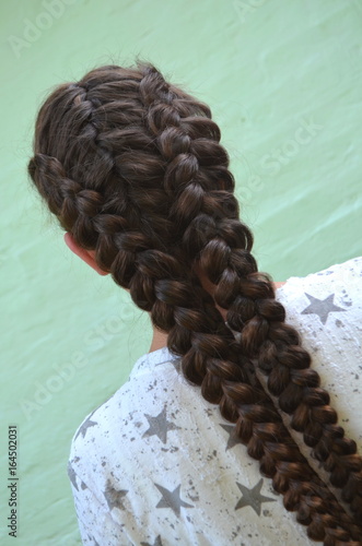 Прическа на длинный волос 
