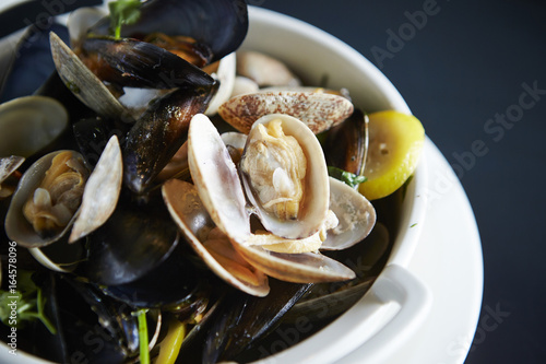 mussels steamd in wine photo