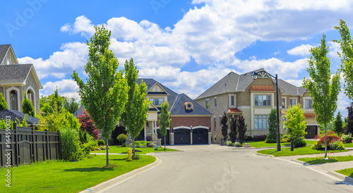 Photography Custom built luxury house in the suburbs of Toronto, Canada.