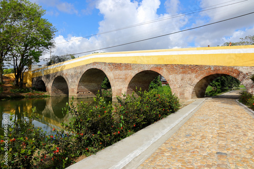 Canvas Print Bridge over Yayabo river in Sancti Spíritus town, Cuba