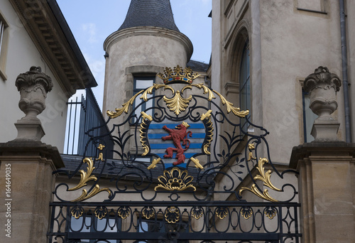 Luxembourg City crest