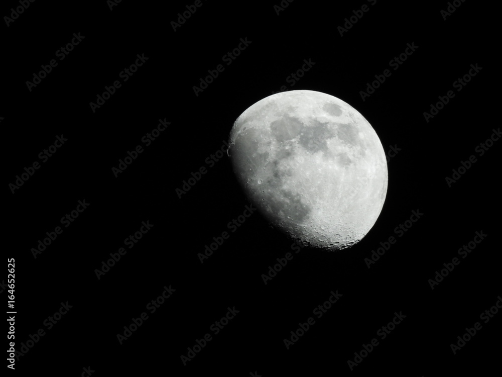 Moon background / The Moon is an astronomical body that orbits planet Earth, being Earth's only permanent natural satellite Moon background / The Moon is an astronomical body that orbits planet Earth, being Earth's only permanent natural satellite