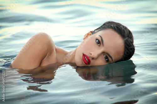 Young woman beauty portrait in water © Andre Ila