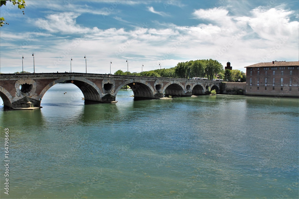 Pont Neuf over river Garonne in Toulouse city, Haute Garonne, Occitanie region, France