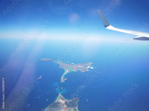 Flugzeug über Formentera