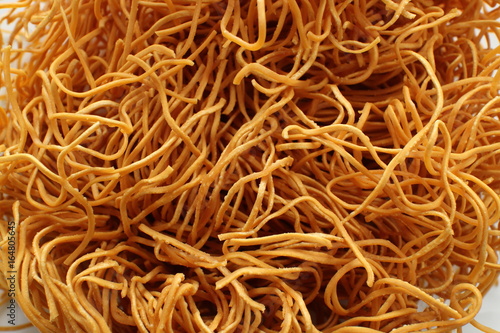 deep fried chinese noodles