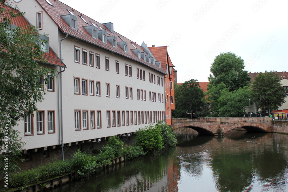 Nürnberg: Die berühmte Museumsbrücke über der Pegnitz Nürnberg: Die berühmte Museumsbrücke über der Pegnitz