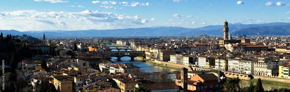 Ponte Vecchio over Arno river in Florence, Tuscany Italy