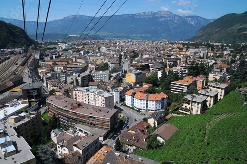 Bilde på lerret City of Bolzano, Italy - View of town from cableway