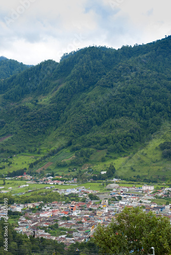 Mountains crops and deforestation Guatemala, Baja Verapaz, urban and rural Tactic village. © Byron Ortiz