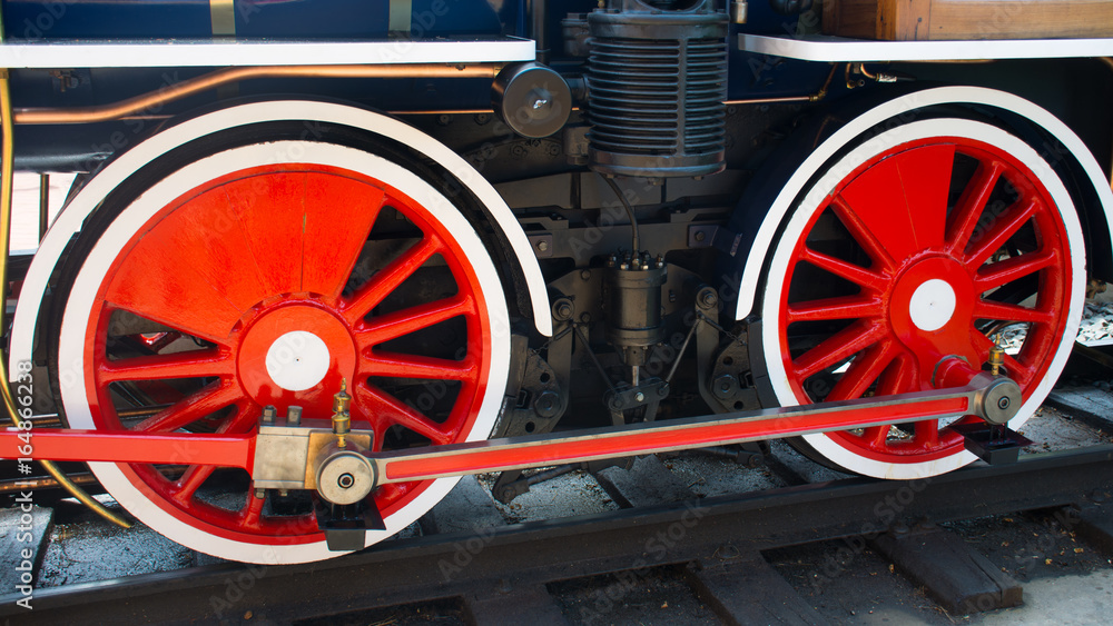 the wheels of the old locomotive