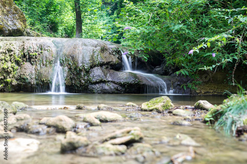 Wasserfall im Tobel in der Schweiz