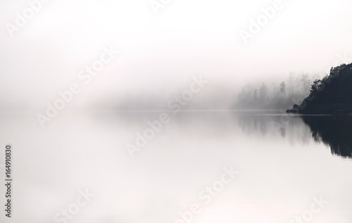 Cuadro en lienzo minimalistic lake