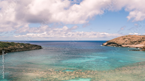 Scenic ocean view at Hanauma Bay, Honolulu © Yan