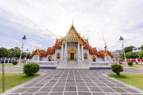Wat Benchamabophit Dusitwanaram landmark in Bangkok, Thailand / Outside of Wat Benchamabophit Dusitwanaram 