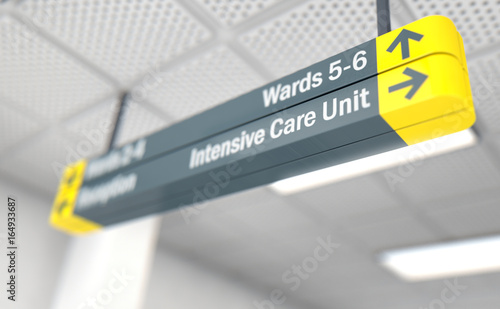 Tableau sur toile Hospital Directional Sign Intensive Care Unit