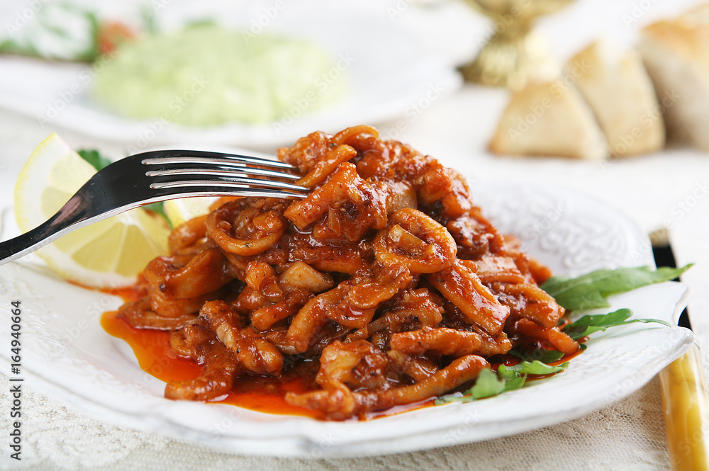 squid in tomato sauce squid in tomato sauce