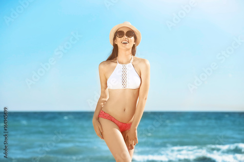 Beautiful young woman in bi...