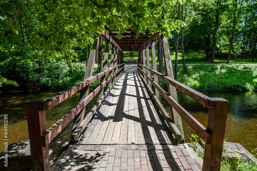 Fototapeta Naklejka Na Ścianę i Meble -  old wooden bridge