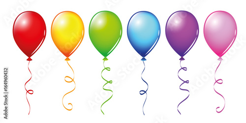 bunte luftballons in regenbogenfarben
