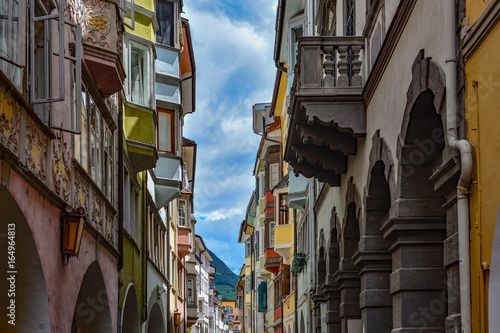 Fotografie Italy South Tyrol Bozen Laubengasse street
