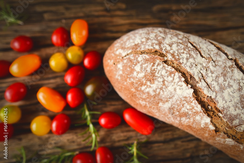Bread with multicolored tomatoes 