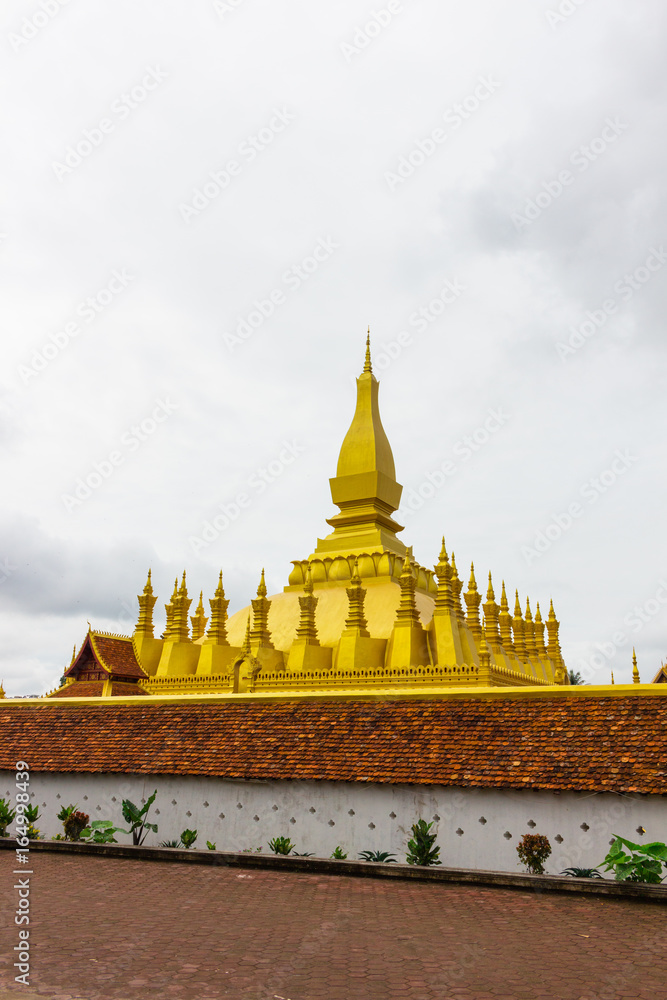 Naklejka premium Great Sacred Stupa・Pha That Luang・Laos : タート・ルアン・ビエンチャン・寺
