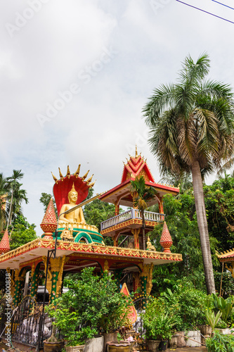 Wat That Luang Tai                                                