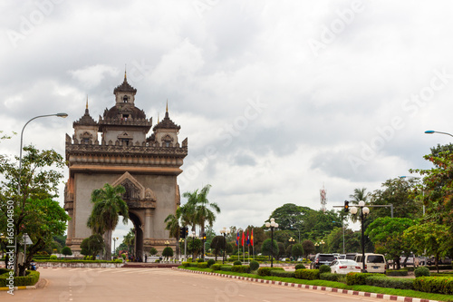 Laos Vientiane：　ラオス・ビエンチャン・勝利の門・凱旋門・Patuxay