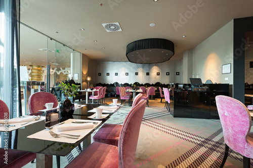 Modern luxury hotel lounge © rilueda