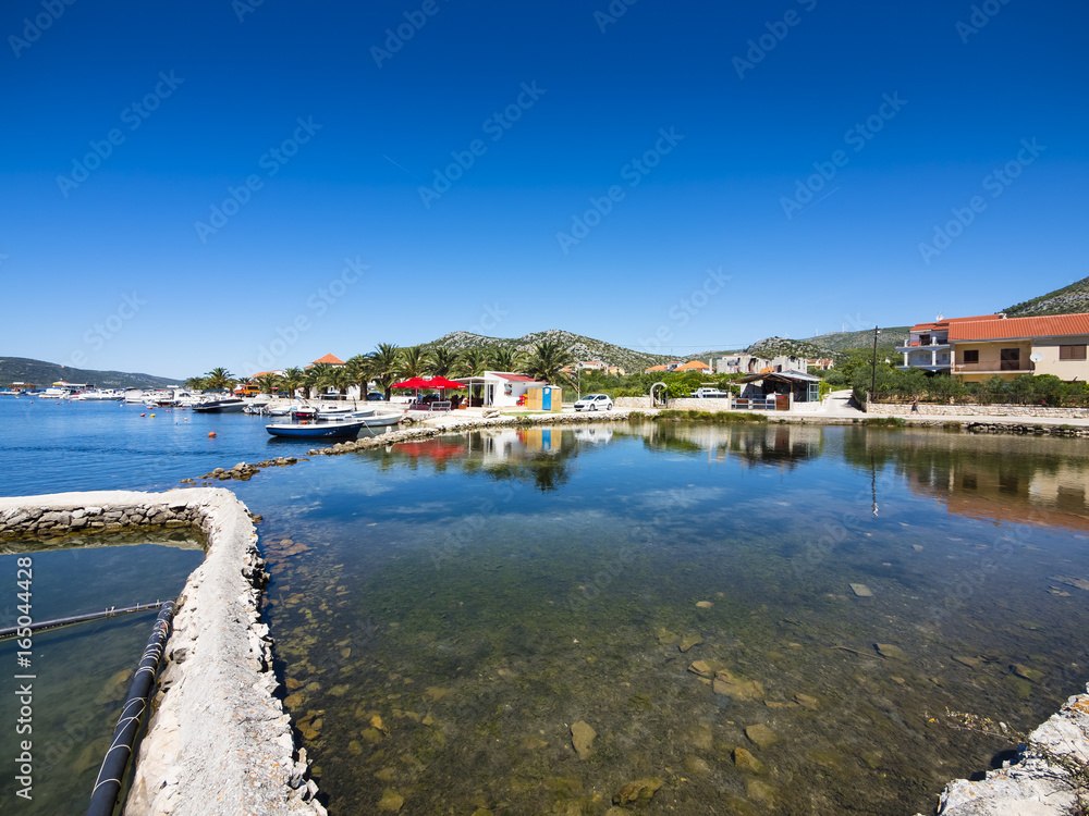 Hafen von Seget Vranjica, Region Split, Mitteldalmatien, Dalmatien, Adriaküste, Kroatien