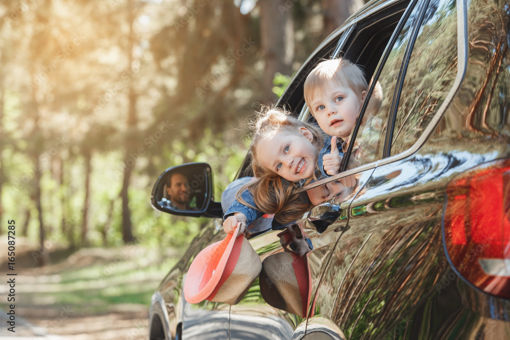 Obraz premium Travel by car family trip together vacation