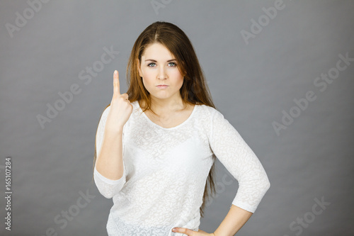 Canvas Print Attractive woman having angry frustrated face expression