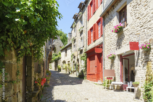 Blick in die Rue du Petit Fort in der Altstadt von Dinan