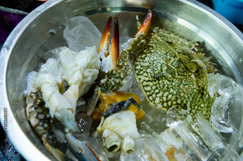 Crabs preparing food
