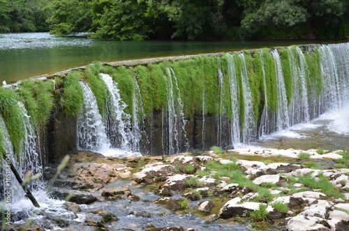Fototapeta Naklejka Na Ścianę i Meble -  cascade en nature
