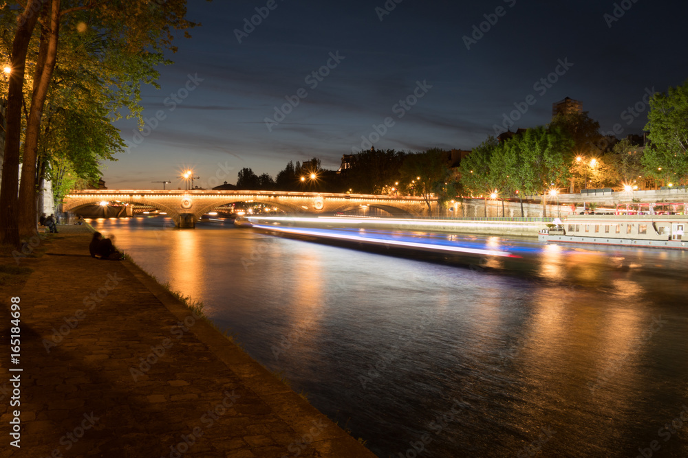 Paris - Quai de Seine