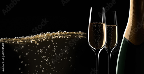 Champagner-Motiv vor Schwarz