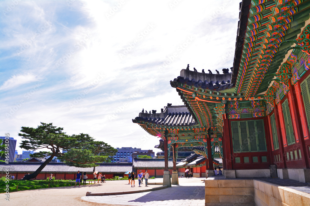 Fototapeta premium Beauty of Changdeok Palace in Seoul