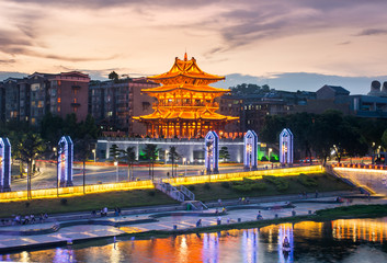 Leinwandbilder Guilin Xiaoyao Turm in der Altstadt Guilin  © creativefamily