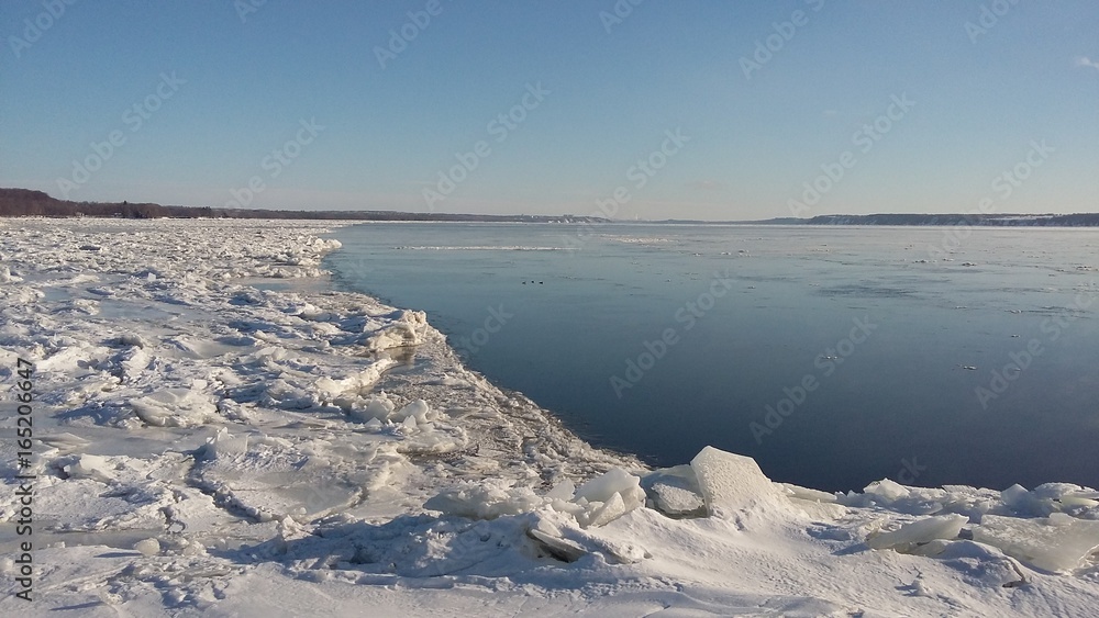 Obraz premium Lac gelé