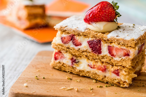Strawberry puff mille-feuille with strawberry