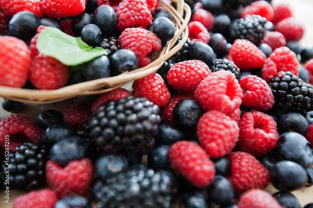 fresh antioxidant food raspberry blueberry blackberry fresh antioxidant food raspberry blueberry blackberry
